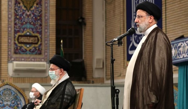 قائد الثورة الإسلامیة: وحدة المسلمين فريضة قرآنية مؤكدة