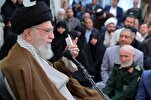 قائد الثورة الإسلامية الإیرانیة: النصر حليف جبهة المقاومة