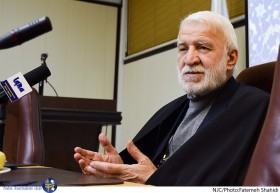 برنامه در محضر ستایشگران