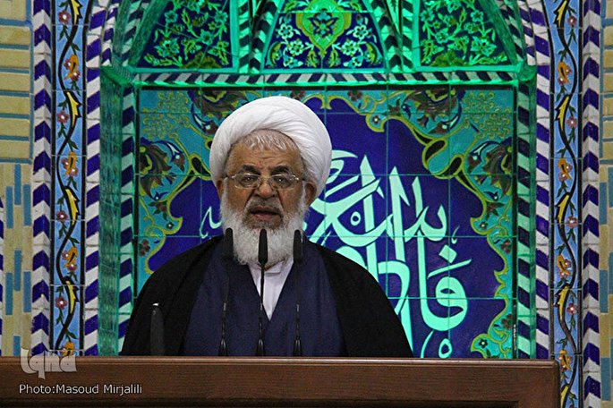 دشمن برای از بین بردن رنگ و بوی شهادت در ایران تلاش می‌کند