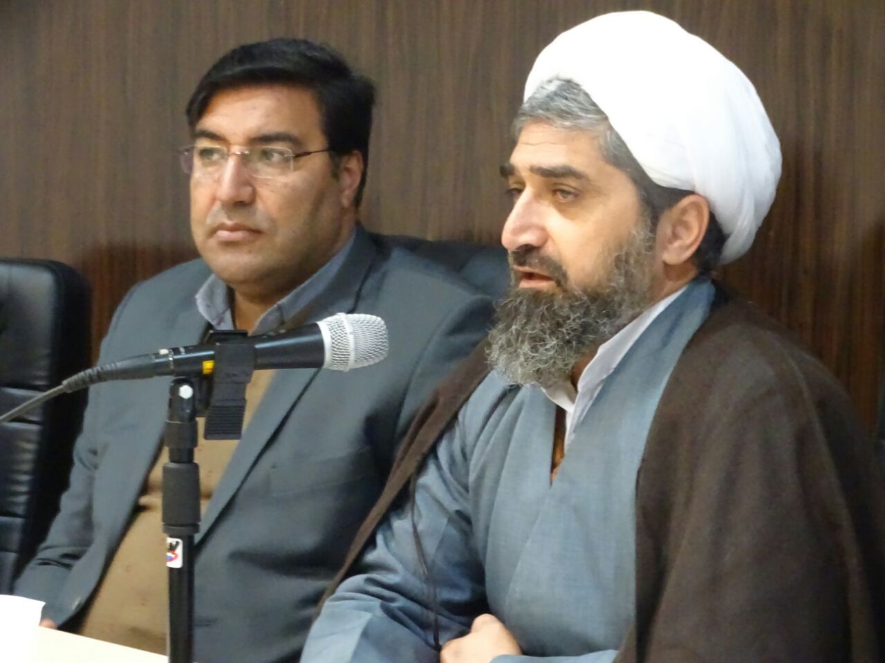 نخبگان گفتمان امام خمینی(ره) را در جامعه گسترش دهند نخبگان گفتمان امام خمینی(ره) را در جامعه گسترش دهند