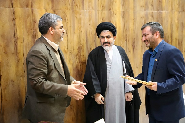 برگزاری مراسم تجلیل از «حسین غفاری» نویسنده دفاع مقدس