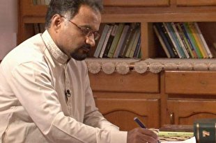 پادکست | عشق را خواھی که اوجش در کجاست/ گفت بیدل، آیینه در کربلاست