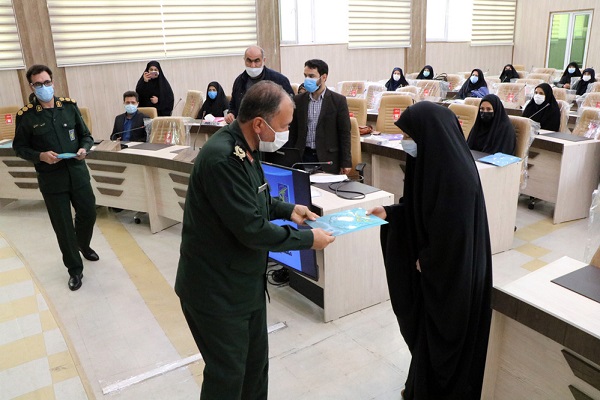 ارسالی| تجلیل از معلمان بسیجی ارومیه ارسالی| تجلیل از معلمان بسیجی ارومیه