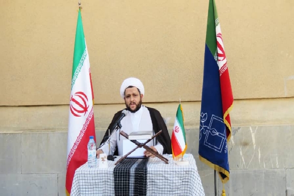 امنیت و قدرت و پیشرفت در گرو وحدت و اتحاد است امنیت و قدرت و پیشرفت در گرو وحدت و اتحاد است