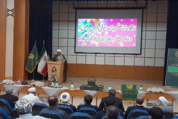 ضرورت حضور خادمیاران اهل سنت در حرم امام رضا(ع)