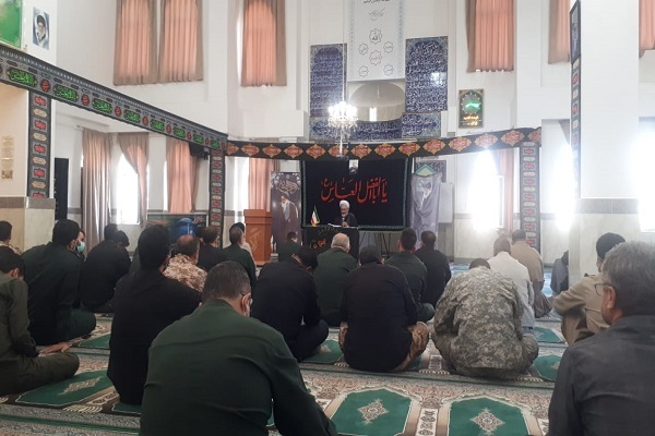 کربلای حسینی به مسلمانان درس وفای به‌ عهد می‌‌آموزد