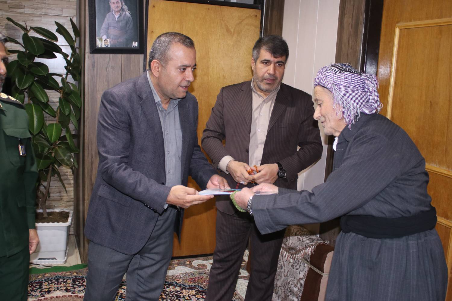 سردشت 53 شهید دانشآموز به نظام تقدیم کرده است سردشت 53 شهید دانشآموز به نظام تقدیم کرده است