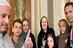 تشرف خانواده برزیلی به اسلام در حاشیه جام جهانی قطر + فیلم