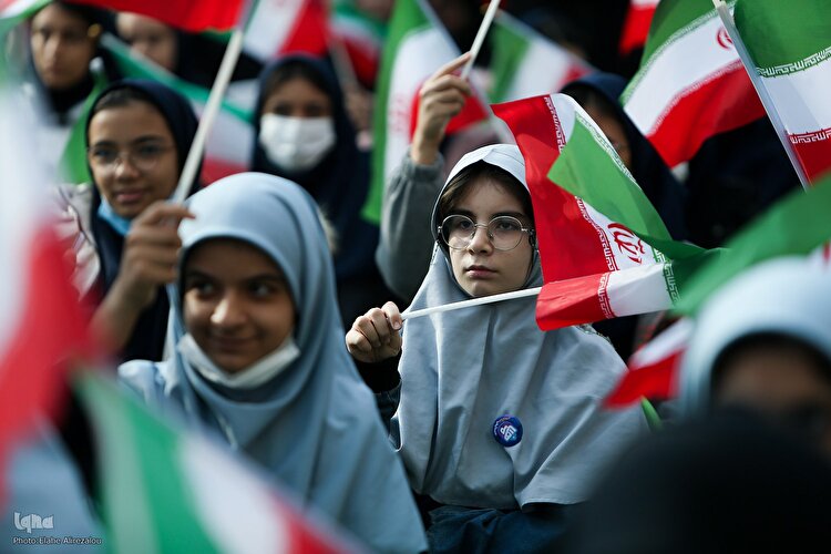 آیین نواختن گلبانگ انقلاب اسلامی