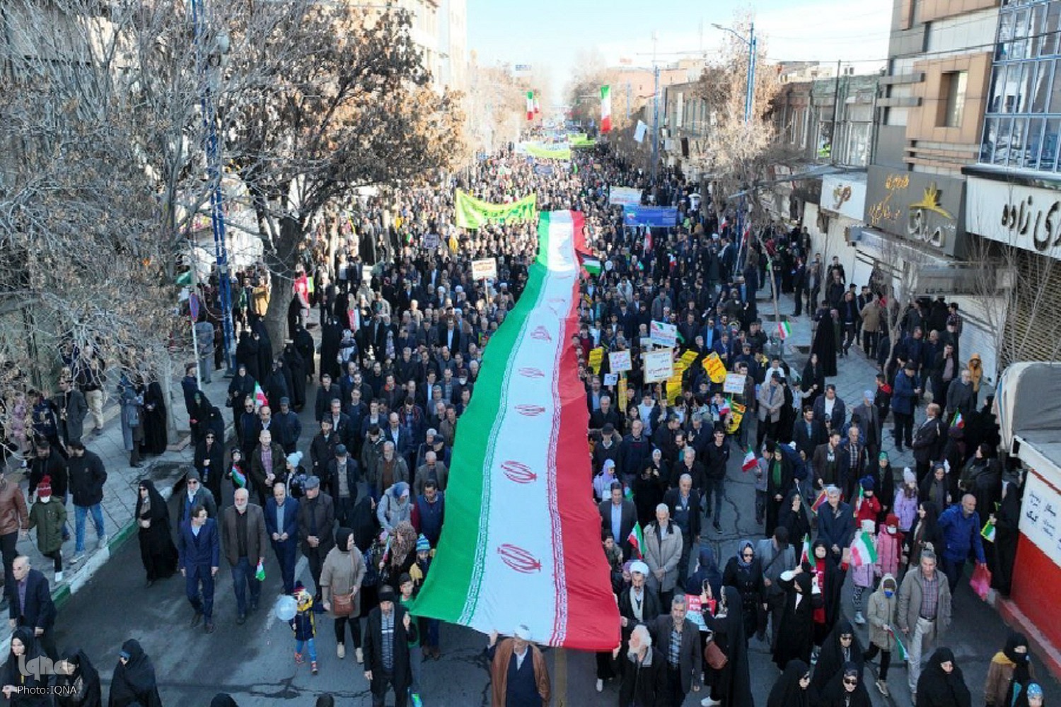 حضور پرشور مردم ارومیه در راهپیمایی ۲۲ بهمن‎