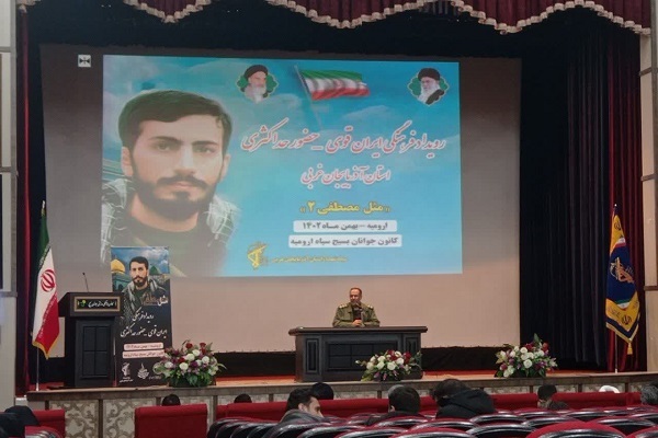 مجتبی حاجی‌زاده، معاون فرهنگی و هنری سپاه شهدای آذربایجان غربی