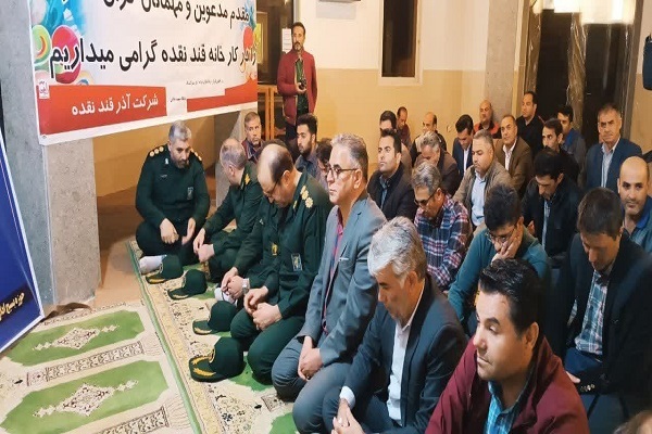 فرمانده سپاه نقده با کارگران کارخانه آذرقند دیدار کرد