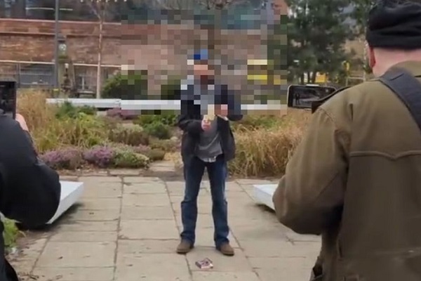 دستگیری عامل هتک حرمت قرآن در منچستر انگلیس