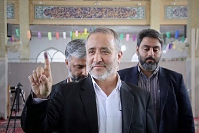 ۱۰ هزار سمنانی در دقایق ابتدایی رأی دادند