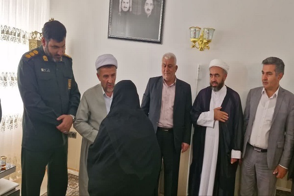 اکبر نوروزی، فرمانده سپاه مهاباد اکبر نوروزی، فرمانده سپاه مهاباد