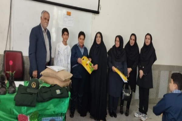 برگزاری محفل خاطرهگویی بهمناسبت هفتخ دفاع مقدس در ارومیه برگزاری محفل خاطرهگویی بهمناسبت هفتخ دفاع مقدس در ارومیه