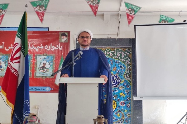 حجت‌الاسلام علی محمدنژاد، مسئول دفتر نمایندگی ولی‌فقیه در سپاه پیرانشهر