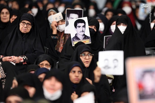 دیدار خانواده شهدا با رهبر انقلاب