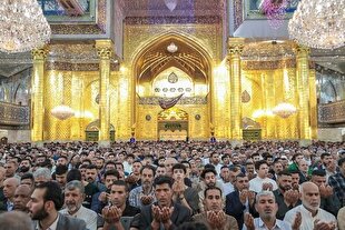 اقامه نماز عید فطر در کربلا + عکس