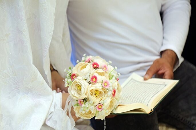 میزبانی اتاق عقد حرم بانوی کرامت از 325 زوج جوان در دهه کرامت