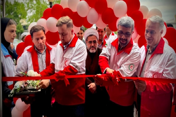 افتتاح درمانگاه و آزمایشگاه خیرساز جمعیت هلال‌احمر خوی