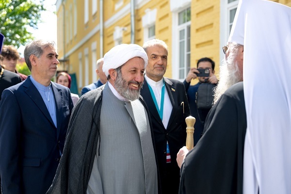 دیدار رئیس سازمان فرهنگ و ارتباطات اسلامی با مقام دینی تاتارستان