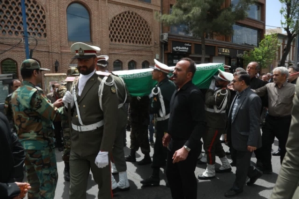 تشییع باشکوه پیکر جانباز شهید یوسف طالبمرندی در ارومیه تشییع باشکوه پیکر جانباز شهید یوسف طالبمرندی در ارومیه