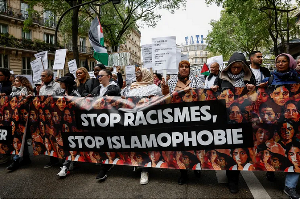 اسلام‌هراسی، هزاران مسلمان را به ترک فرانسه سوق داده است