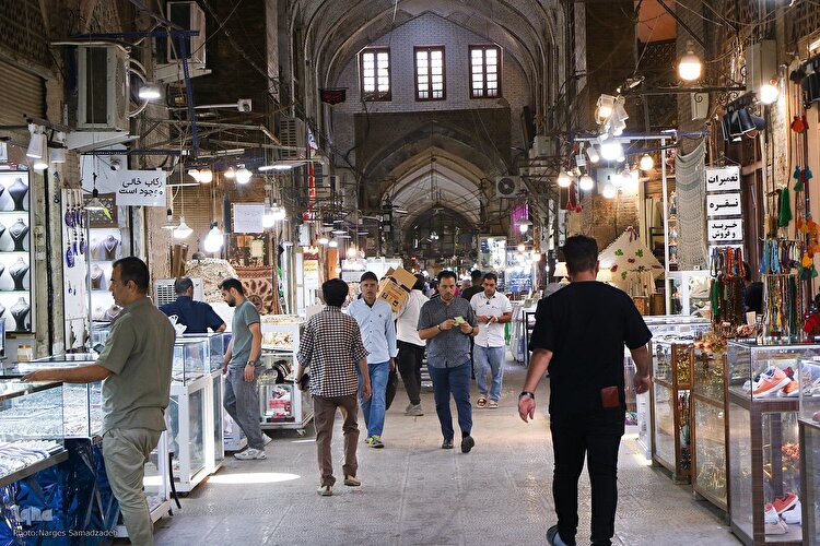 اصفهان در تکاپوی زندگی روزمره