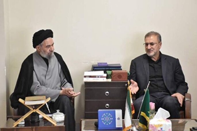 صبر و استقامت خانواده‌های شهدا ثبت و مستندسازی شود