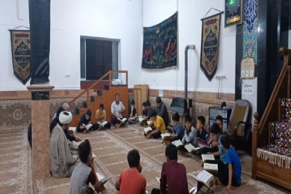 برگزاری محفل هفتگی انس با قرآن برگزاری محفل هفتگی انس با قرآن