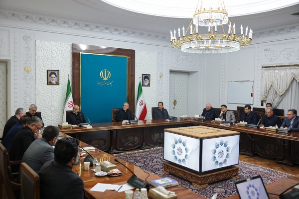 دولت آماده اعطای اختیارات لازم به اتحادیه‌ها و اصناف است