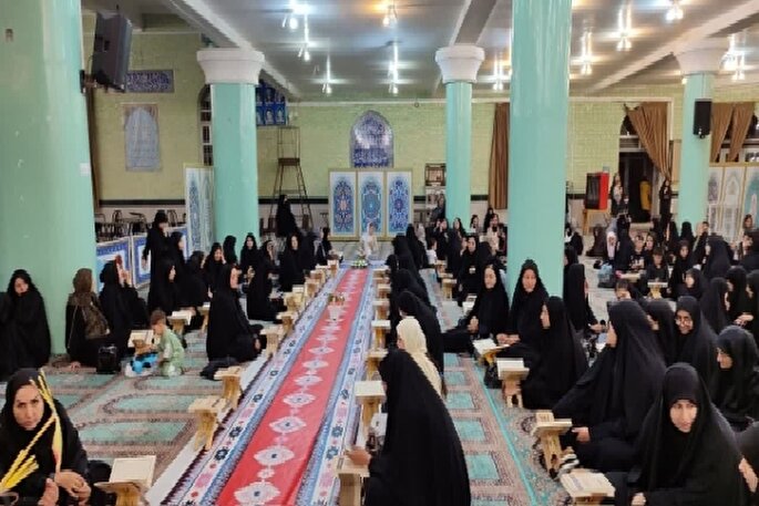 محفل انس با قرآن در تکاب برگزار شد