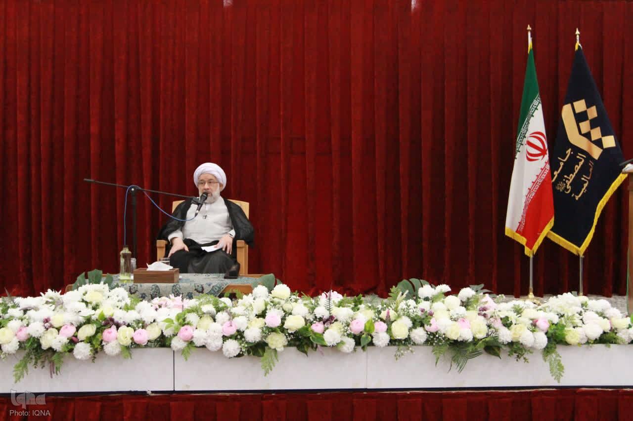 ایمان و علم؛ دو بال پرواز انسان به سوی تعالی در نگاه اسلام