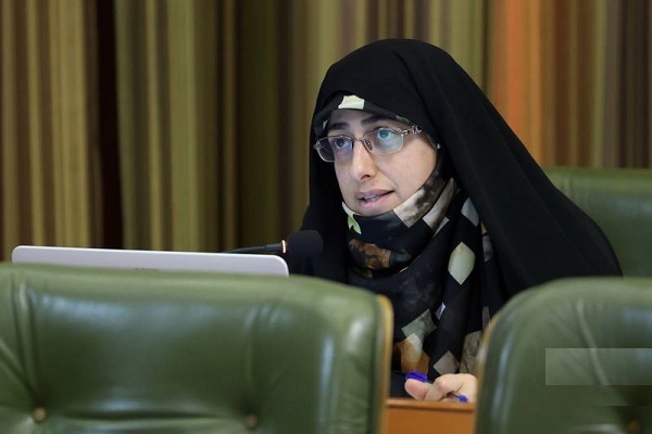 بازگشت پدیده چادر زدن همراهان بیماران کنار بیمارستان‌های تهران