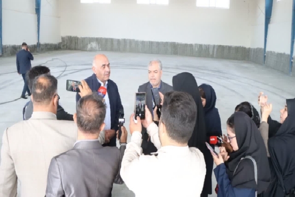 نقش کلیدی کارآفرینان در ایجاد فرصت‌های شغلی برای زندانیان