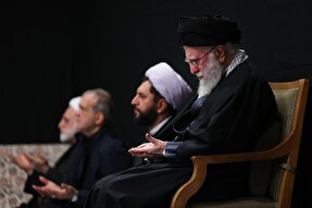 اولین شب مراسم عزاداری شهادت حضرت زهرا(س) با حضور رهبر معظم انقلاب