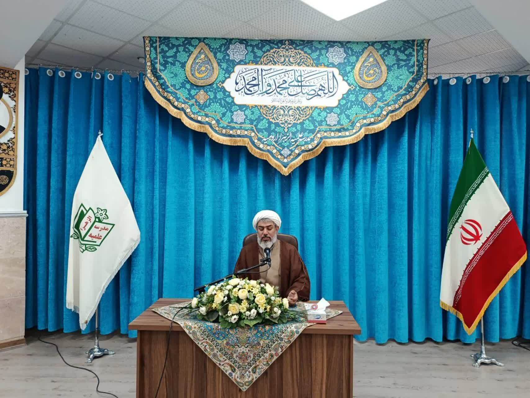 روحانیت در خلق افتخارات دفاع مقدس پیشتاز بودند 