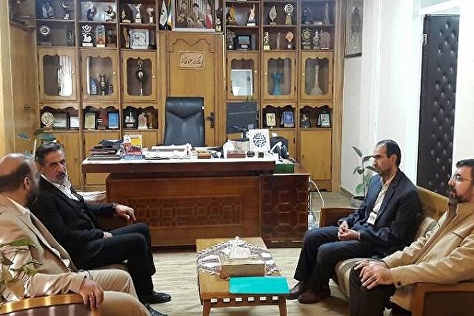 زمینه ارائه آثار هنری مرتبط با مفاهیم قرآنی در نمایشگاه بین‌المللی قرآن فراهم شود