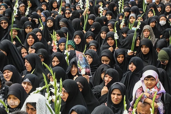 تشییع پیکر مطهر ۲۳ شهید دفاع مقدس در ارومیه‎