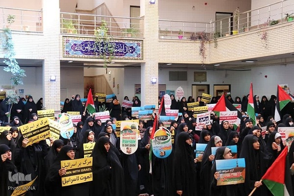 اجتماع طلاب مدارس علمیه خواهران ارومیه در حمایت از مردم فلسطین‎