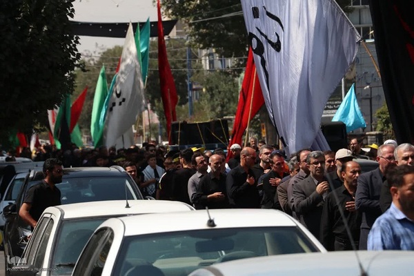 عزاداری خیابانی دانش‌آموزان و فرهنگیان ارومیه‎