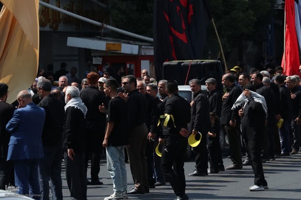 عزاداری خیابانی دانش‌آموزان و فرهنگیان ارومیه‎