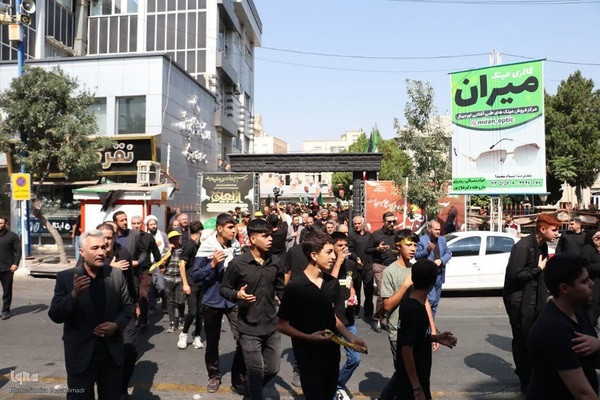 عزاداری خیابانی دانش‌آموزان و فرهنگیان ارومیه‎