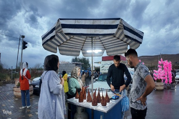 جشنواره انگور بهانه‌ای برای شادی و احیای سنت‌های قدیمی‎