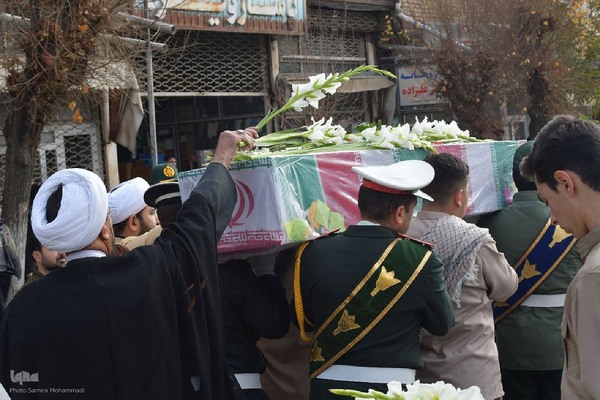 تشییع پیکر شهید گمنام در شهرستان شوط‎