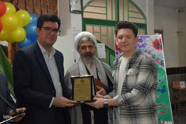 برگزاری جشن انقلاب در شوط‎