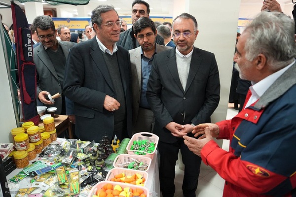 جشن خودکفایی ۳۰۰۰ مجری طرح‌های اشتغال تحت حمایت کمیته امداد‎