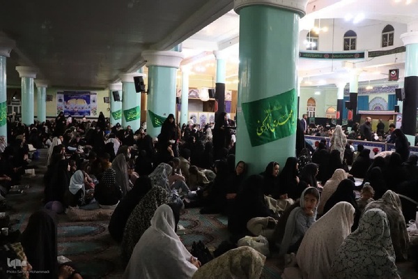 مراسم معنوی شب قدر در مصلی تکاب‎